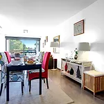 Apartment Paradis - 3 Etoiles, Vue Apaisante Sur Golf, Pins Parasols, 2e Etage - 80 M2 Dont Terrasse Avec Pergola, 2 Chambres, 3 Clim, Wifi - Piscine, Parking Et Park A Velos, Ascenseur - En Option Linge, Menage - Pistes Cyclables, A Proxi *