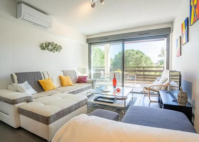 Paradis - 3 Etoiles, Vue Apaisante Sur Golf, Pins Parasols, 2e Etage - 80 M2 Dont Terrasse Avec Pergola, 2 Chambres, 3 Clim, Wifi - Piscine, Parking Et Park A Velos, Ascenseur - En Option Linge, Menage - Pistes Cyclables, A Proxi Lejlighed Saint-Cyprien (Pyrenees-Orientales)