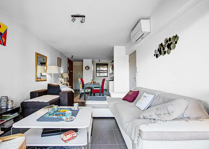 Paradis - 3 Etoiles, Vue Apaisante Sur Golf, Pins Parasols, 2e Etage - 80 M2 Dont Terrasse Avec Pergola, 2 Chambres, 3 Clim, Wifi - Piscine, Parking Et Park A Velos, Ascenseur - En Option Linge, Menage - Pistes Cyclables, A Proxi Lejlighed *